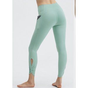 New Fabletics Womens Oasis High-Waisted Twist 7/8 Legging Seafoam Size XL 12/14